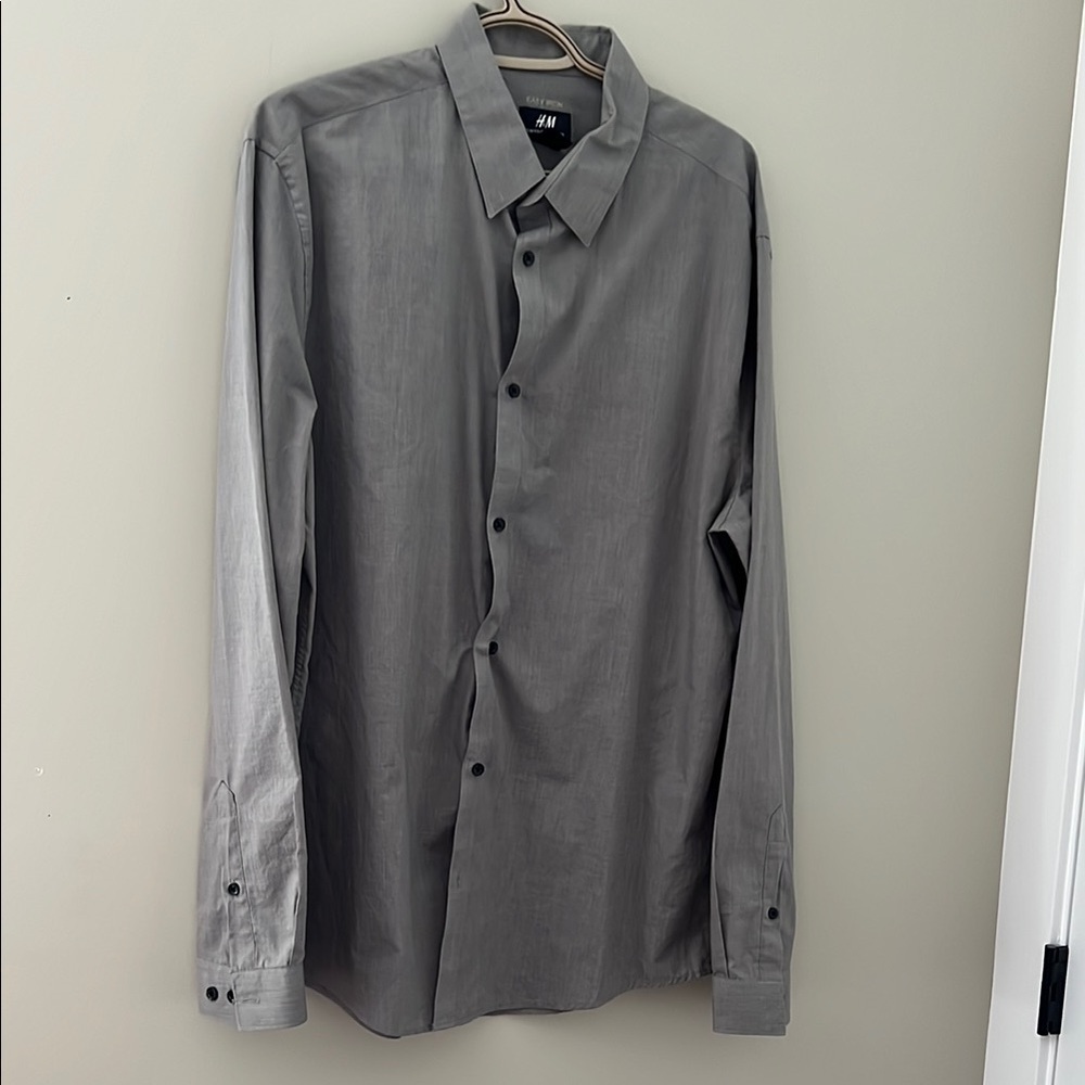 H&M Easy Iron Slim Fit Gray Dress Shirt Men’s XL Long Sleeve